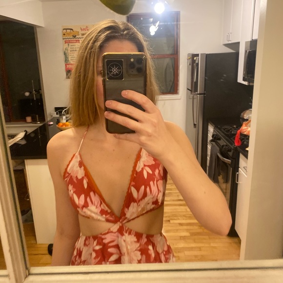 Floral mini cutout dress - Picture 3 of 5